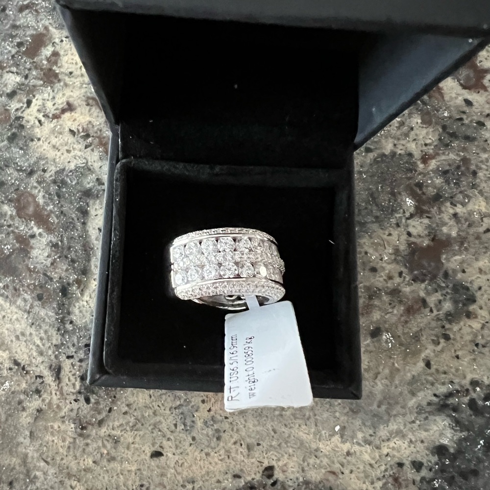 Ring